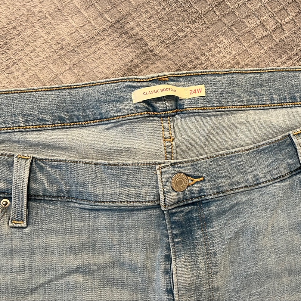 Levi's Blue Boot Cut Jeans Classic Style